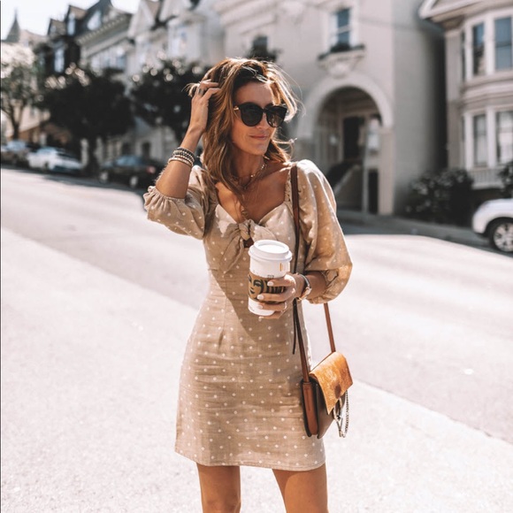 J.O.A. Dresses & Skirts - JOA Polka Dot Puff Sleeve Dress